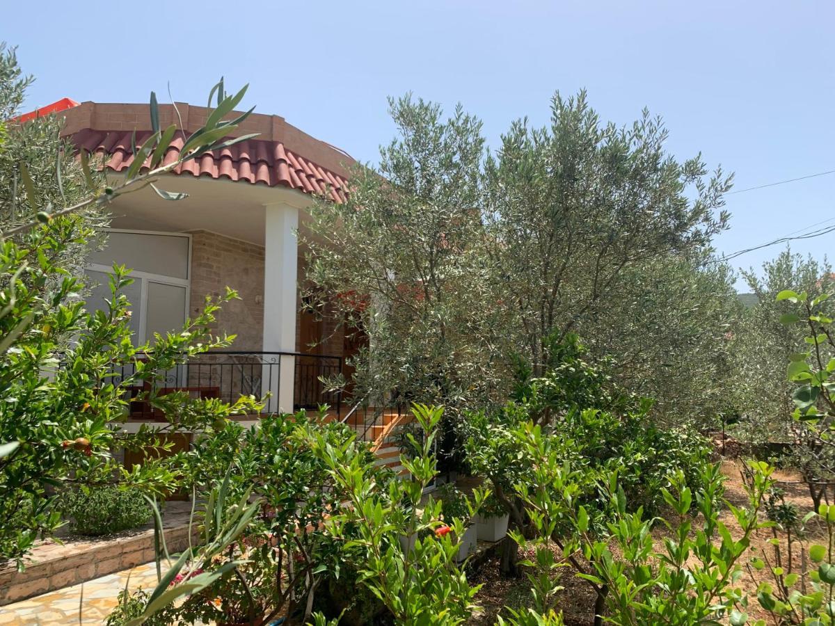Hillside Apartments Ksamil Bagian luar foto