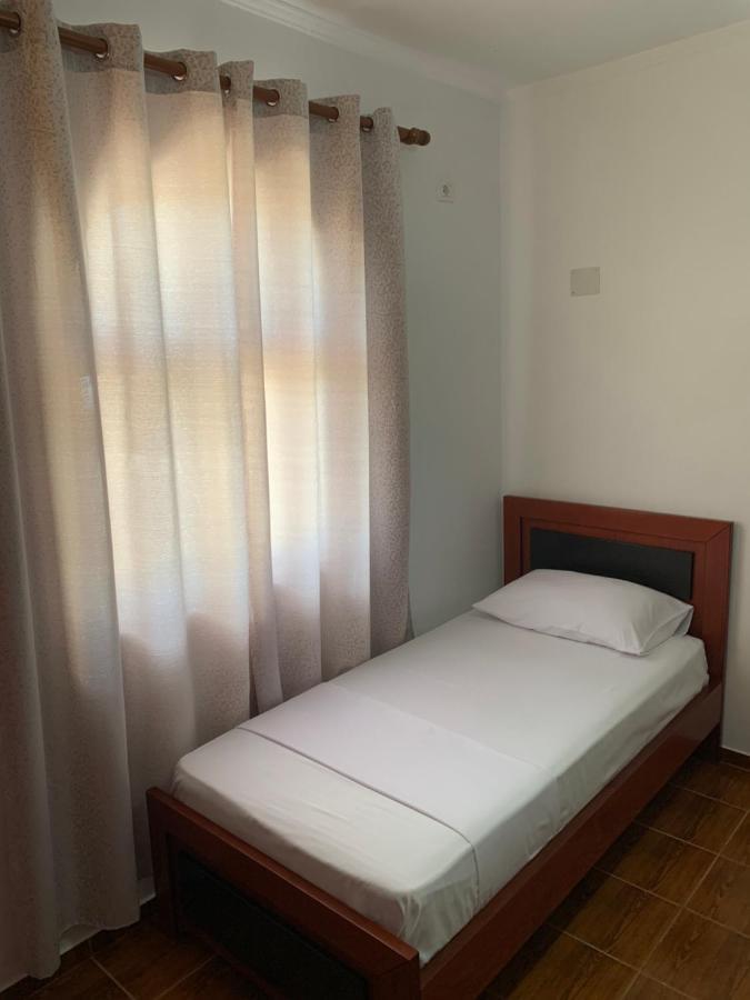 Hillside Apartments Ksamil Bagian luar foto